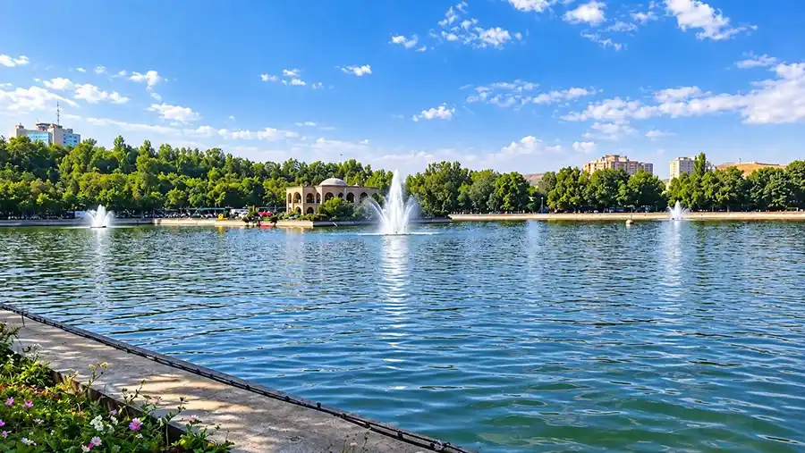 سفر به تبریز با ستاره شرق آذرگشت تور تبریز ویژه پاییز 1405